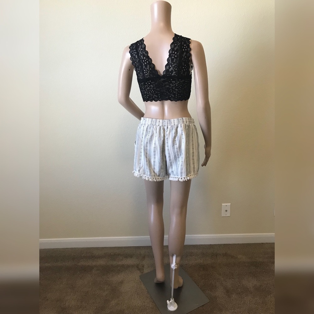 💫Tassel Embroidered Shorts💫 - Picture 4 of 7